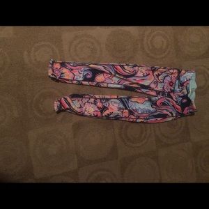 Lilly Pulitzer leggings with ruffle bottom